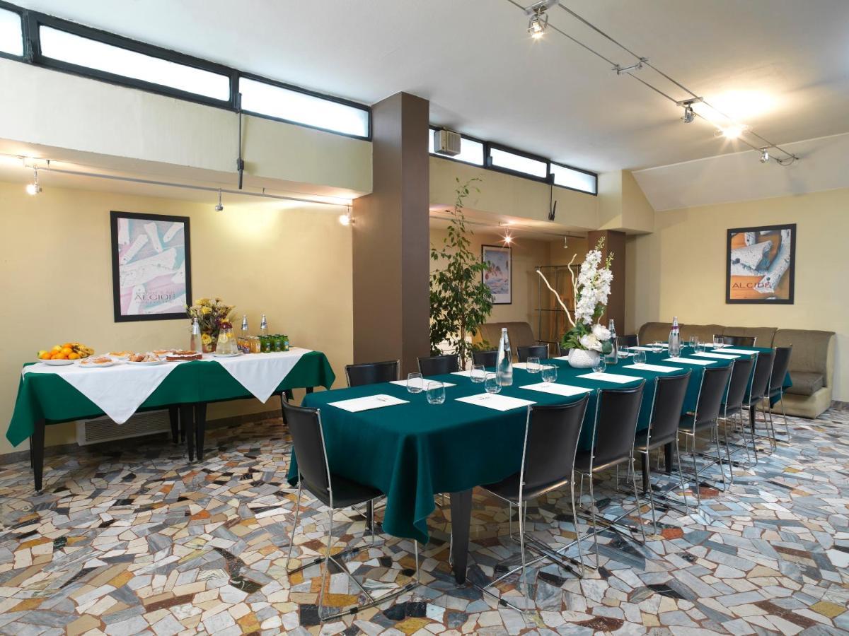 Hotel Ristorante Alcide Poggibonsi Exterior foto